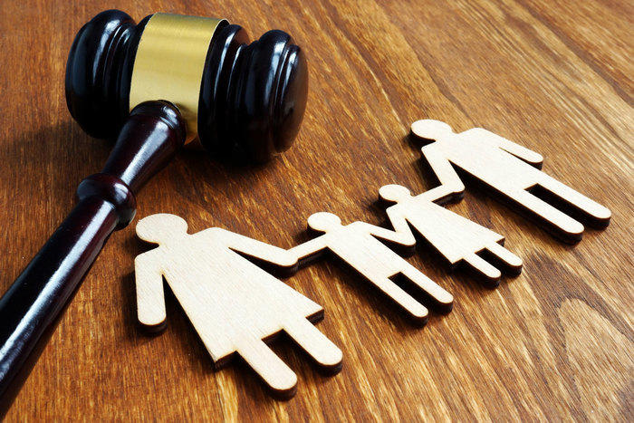 Are you looking for a family lawyer in Canada? This guide can help!